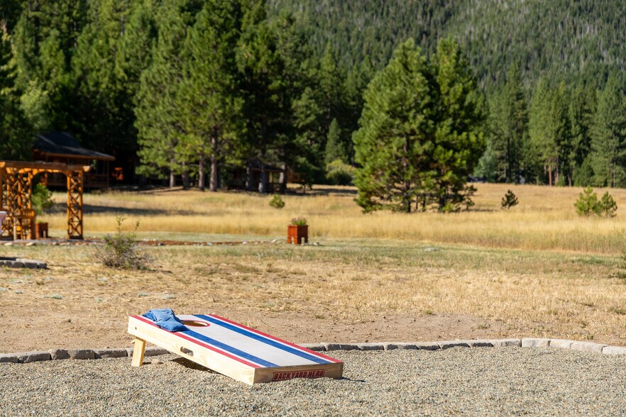 More Photos Of 985 Whitehawk Dr, Clio Hotel For Sale