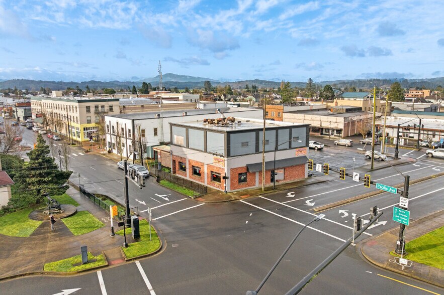 More Photos Of 2015 1st St, Tillamook General Retail For Sale