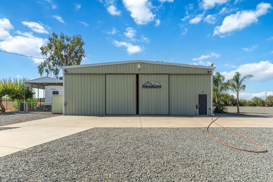 More Photos Of 23259 Avenue 64 Ave, Ducor Warehouse For Sale