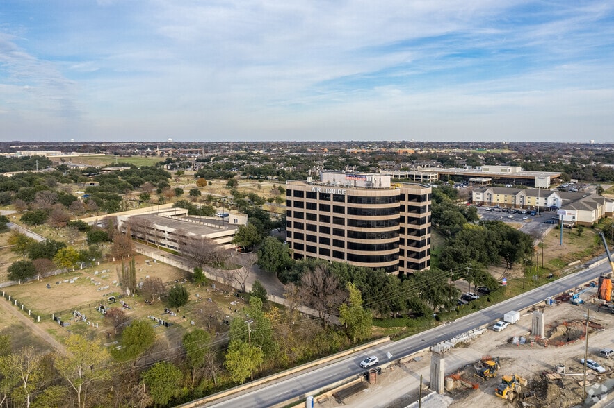 More Photos Of 9101 Lyndon B Johnson Fwy, Dallas Office For Lease