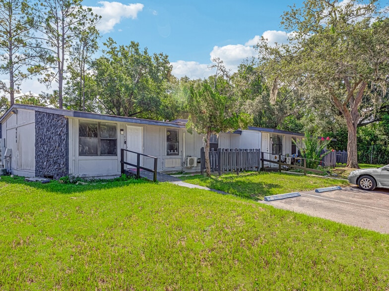 More Photos Of 4731-4769 N Pine Hls, Pine Hills Apartments For Sale