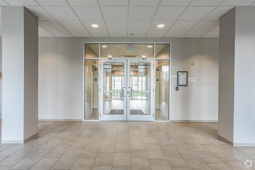 More Photos Of 2321 Energy Dr, Louisville Coworking Space