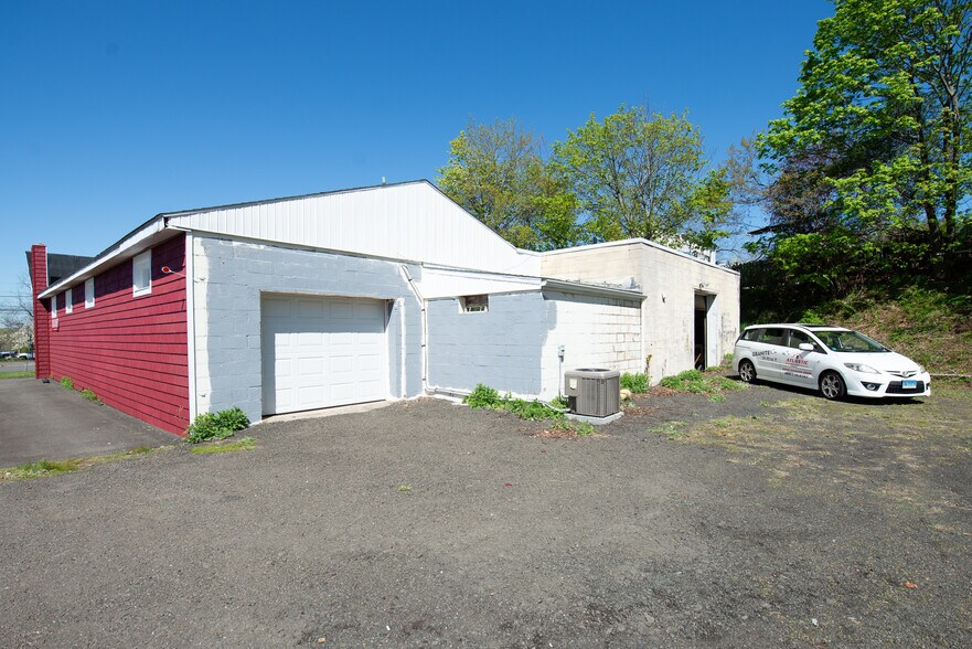 More Photos Of 635 W Main St, Branford Storefront Retail Office For Sale