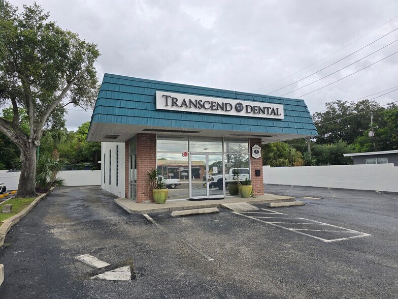 Primary Photo Of 4435 Curry Ford Rd, Orlando Medical For Lease