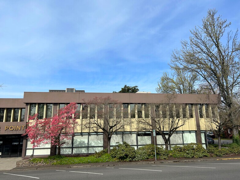 More Photos Of 475 Cottage St NE, Salem Office For Sale