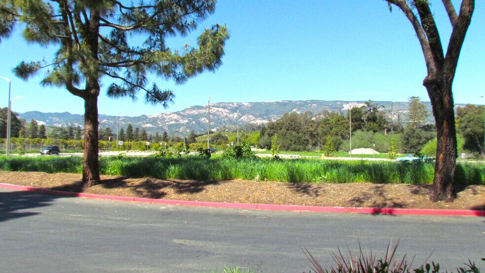 More Photos Of 6489 Calle Real, Goleta Research And Development For Lease