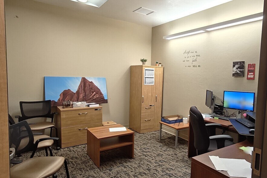 More Photos Of 3210 E Rd, Clifton Office For Sale