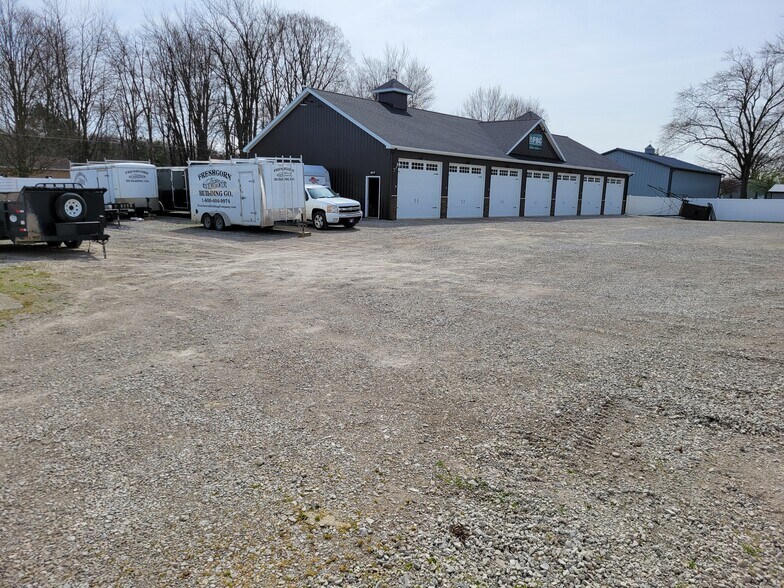 More Photos Of 351 N Main St, Onsted Office For Sale