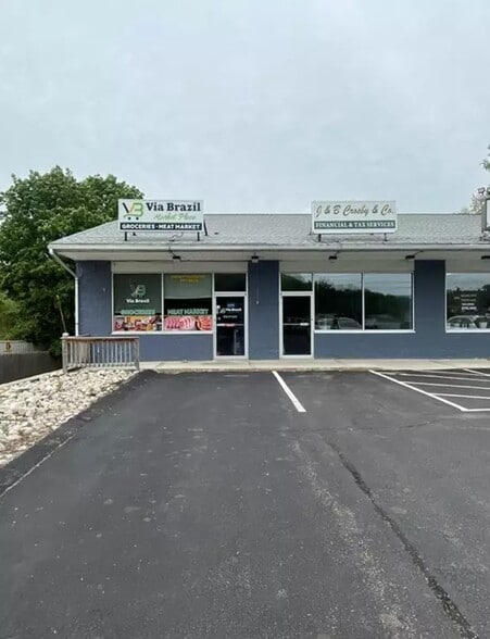 More Photos Of 111 Lafayette Rd, Salisbury Storefront For Lease