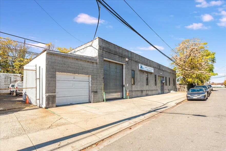 Primary Photo Of 50 Hempstead Gardens, West Hempstead Warehouse For Sale