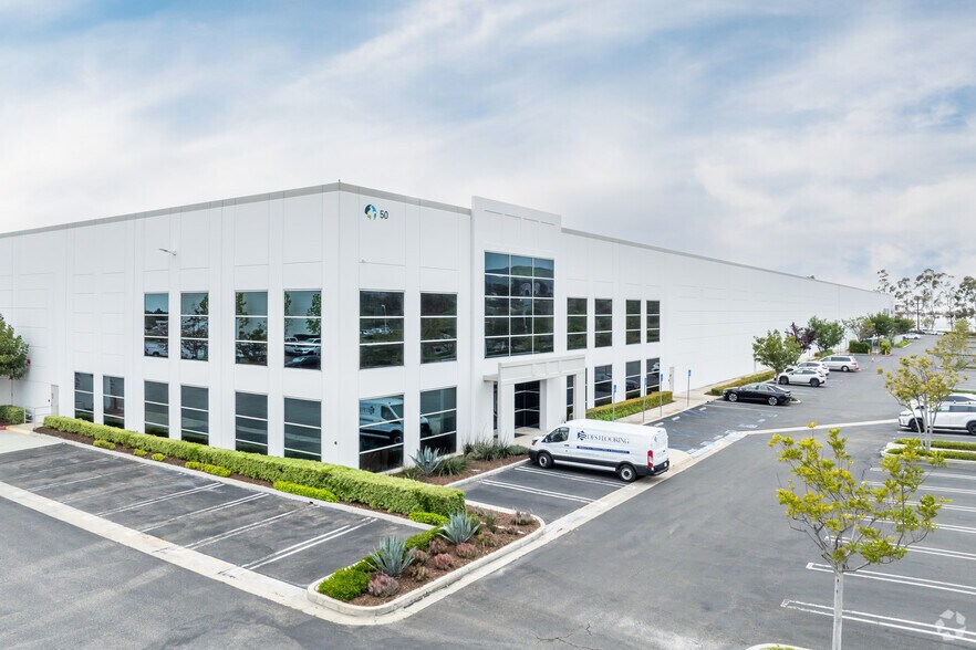 More Photos Of 50 Icon, Foothill Ranch Manufacturing For Lease