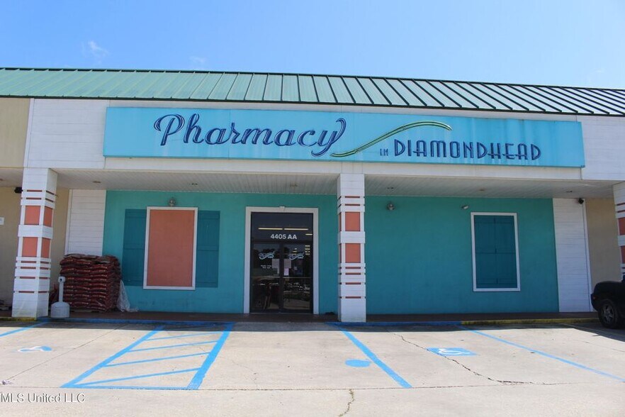 More Photos Of 4405 E Aloha Dr, Diamondhead Storefront Retail Office For Lease