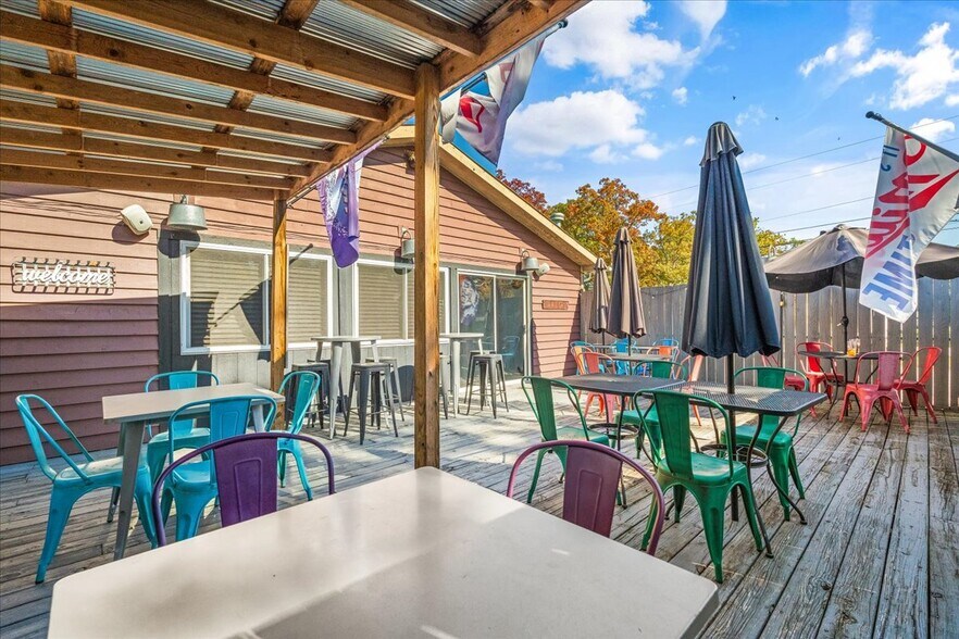 More Photos Of 852 Southern Hwy, Mineral Wells Industrial For Sale