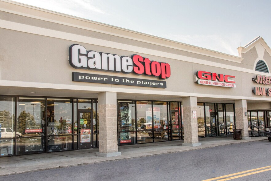 More Photos Of 4276 Lakeville Rd, Geneseo Unknown For Lease