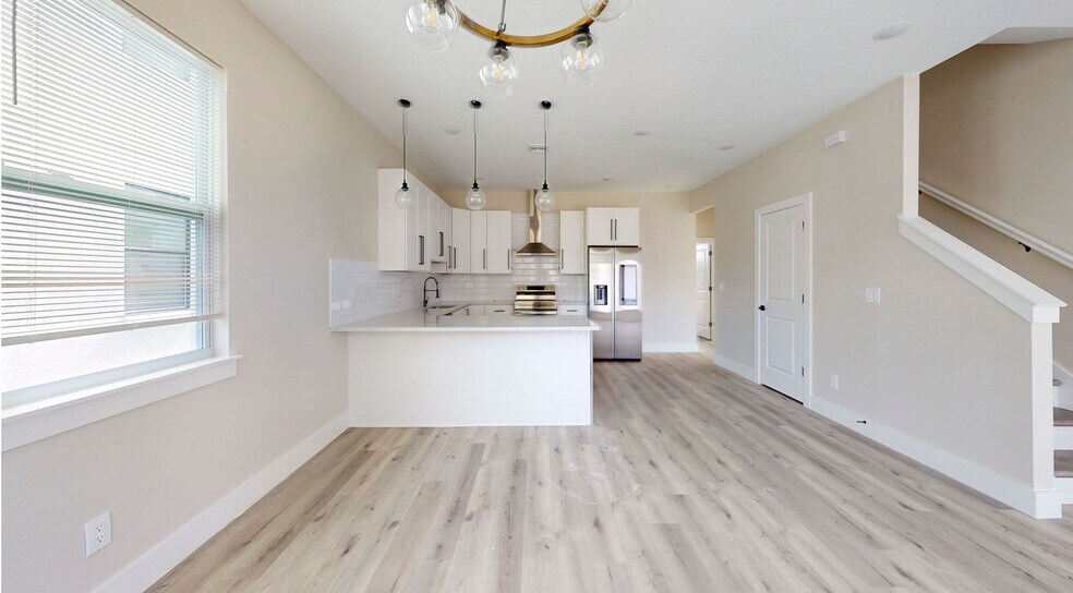 More Photos Of 1919 30th Ave N, Saint Petersburg Specialty For Sale