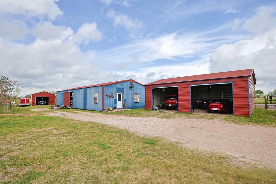 More Photos Of 10191 Bonner Rd, Pattison Specialty For Sale
