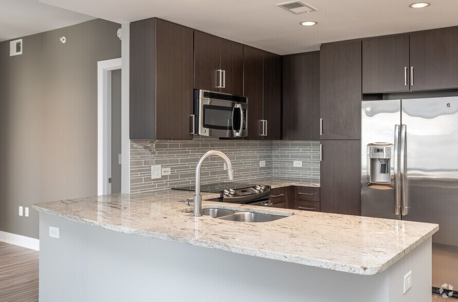 More Photos Of 4800 Auburn Ave, Bethesda Apartments For Lease