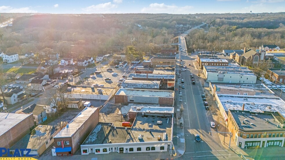 More Photos Of 39 W Liberty St, Girard Storefront For Sale