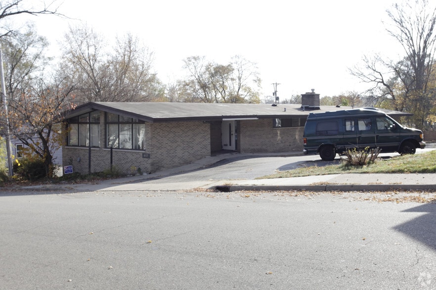 Primary Photo Of 417 Forest St, Kalamazoo Office Residential For Lease