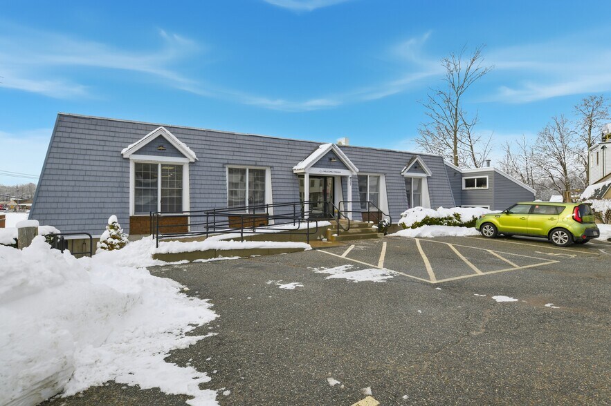 More Photos Of 37 Prospect St, East Longmeadow Storefront Retail Office For Lease