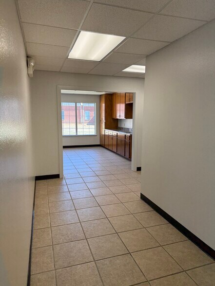 More Photos Of 4550 Lamar Ave, Paris Rehabilitation Center For Lease