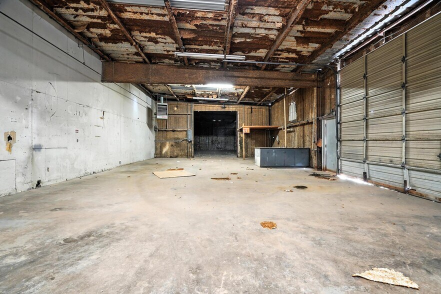 More Photos Of 926 Energy Dr, Abilene Warehouse For Lease