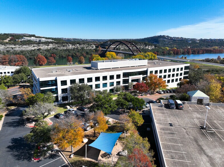 More Photos Of 5001 Plaza On The Lake Dr, Austin Office For Lease