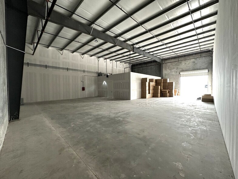 More Photos Of 12425 W Airport Blvd, Sugar Land Light Distribution For Lease