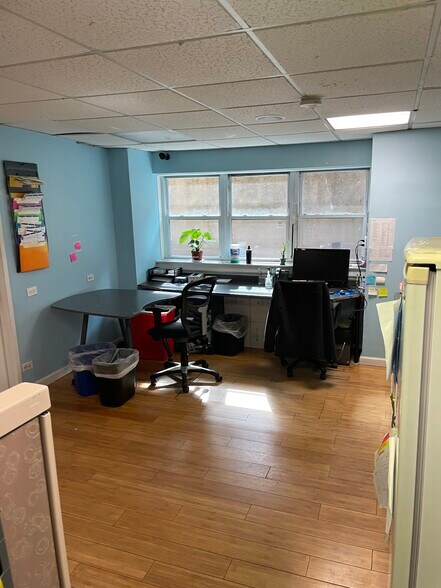 More Photos Of 120 E 36th St, New York Medical For Sale