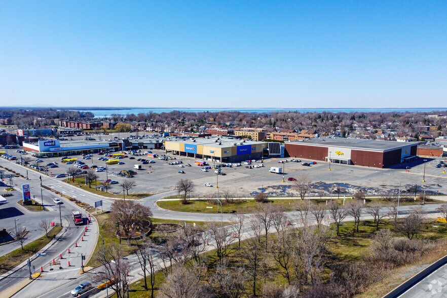 More Photos Of 310-484 Av Dorval, Dorval General Retail For Lease