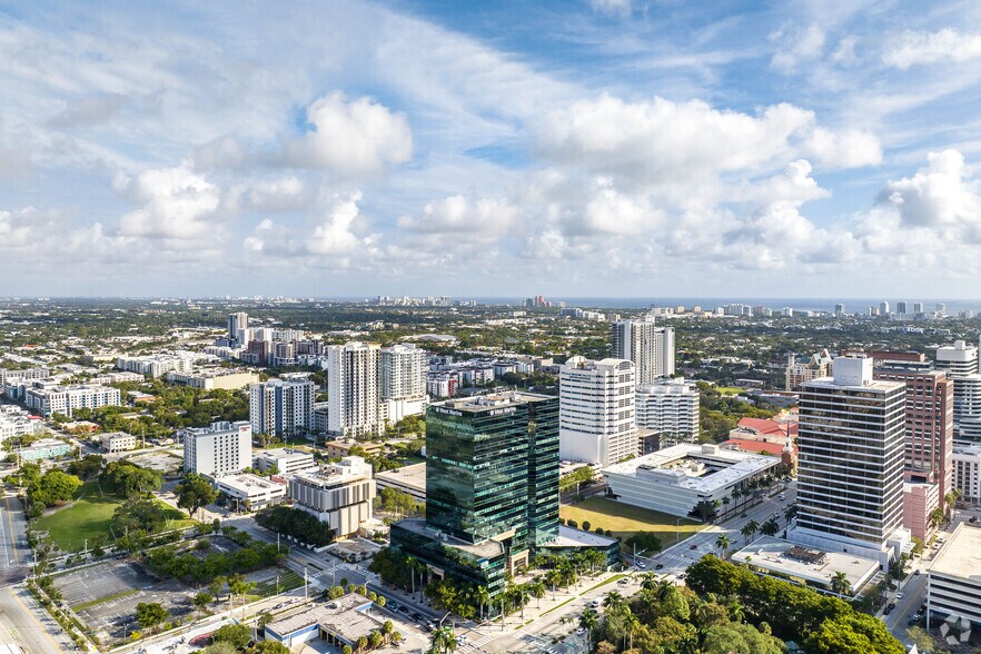 More Photos Of 1 E Broward Blvd, Fort Lauderdale Office For Lease