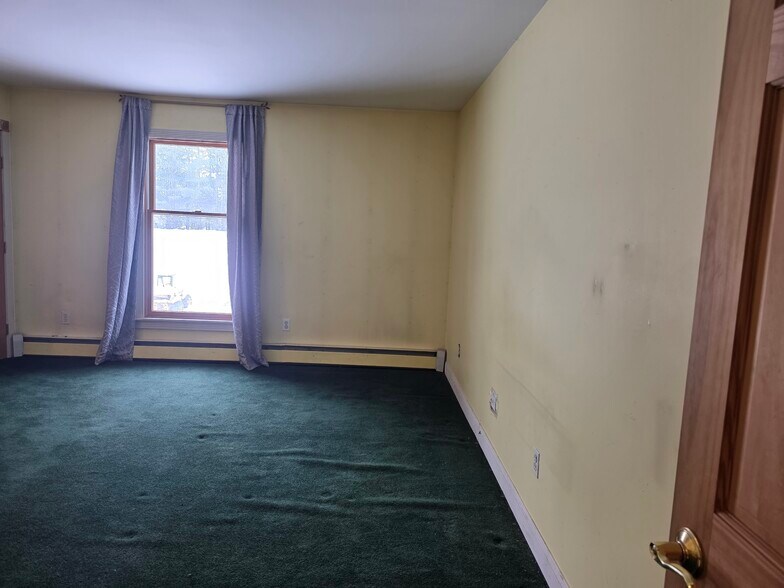 More Photos Of 56 Old State Route 12, Frenchtown Showroom For Sale