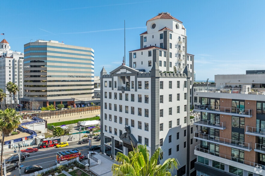 More Photos Of 110 W Ocean Blvd, Long Beach Apartments For Sale