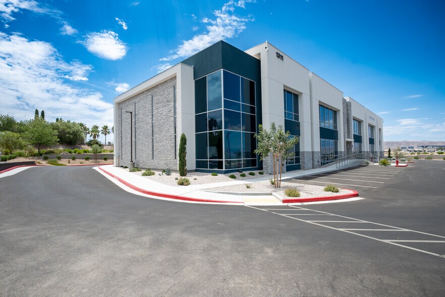 More Photos Of 1301 Seven Hills Drive, Henderson Medical For Sale