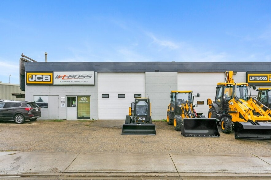 More Photos Of 7912 Yellowhead Trl NW, Edmonton Service For Lease