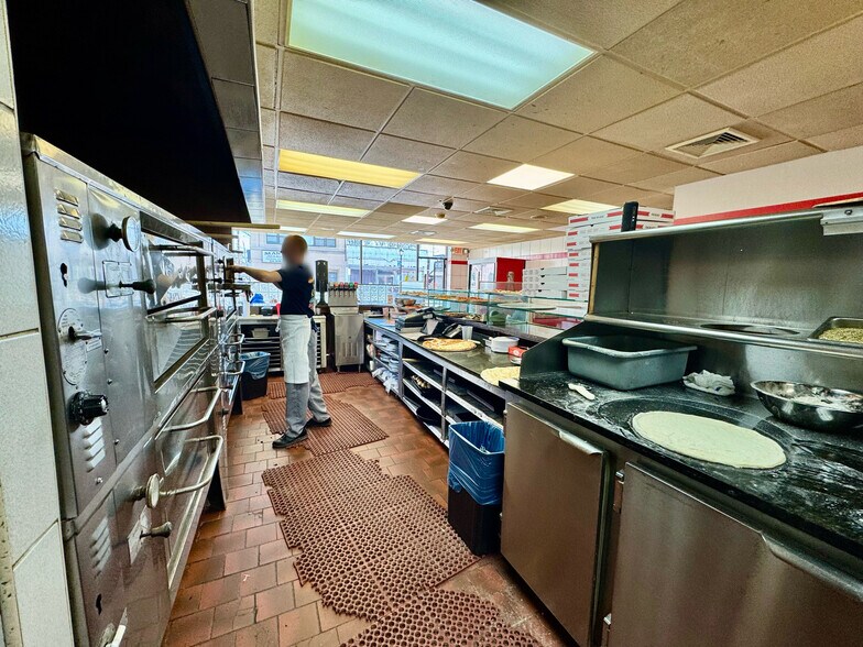 More Photos Of 200 Rockaway Ave, Valley Stream General Retail For Sale