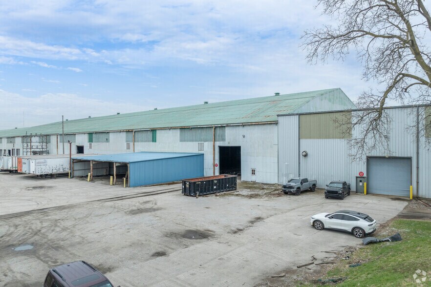 More Photos Of 141 141st St, Hammond Warehouse For Lease