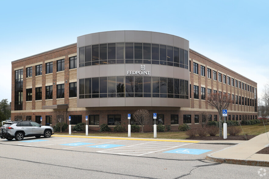 Primary Photo Of 100 Arboretum Dr, Portsmouth Office For Lease