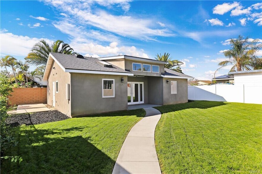 Primary Photo Of 552 N Cambridge St, Orange Multifamily For Sale