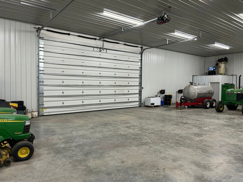More Photos Of 7754 S State Route 73, Wilmington Flex For Lease