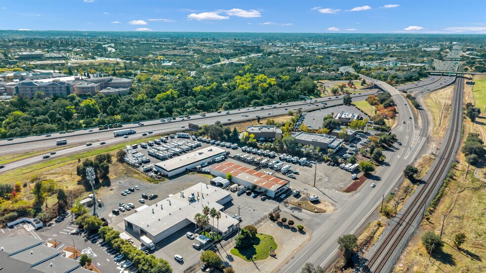 More Photos Of 2020 Taylor Rd, Roseville Industrial For Lease