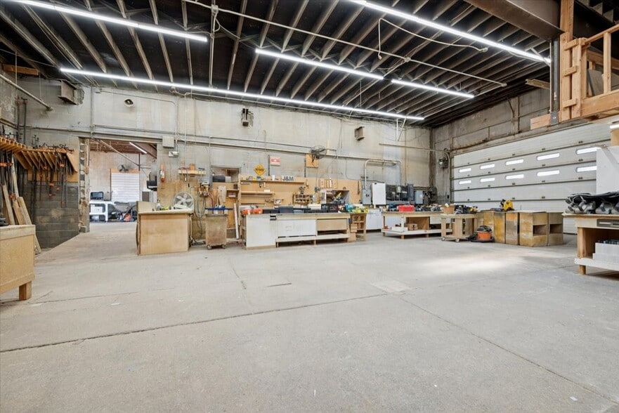 More Photos Of 401 State Route 202, Raritan Freestanding For Sale