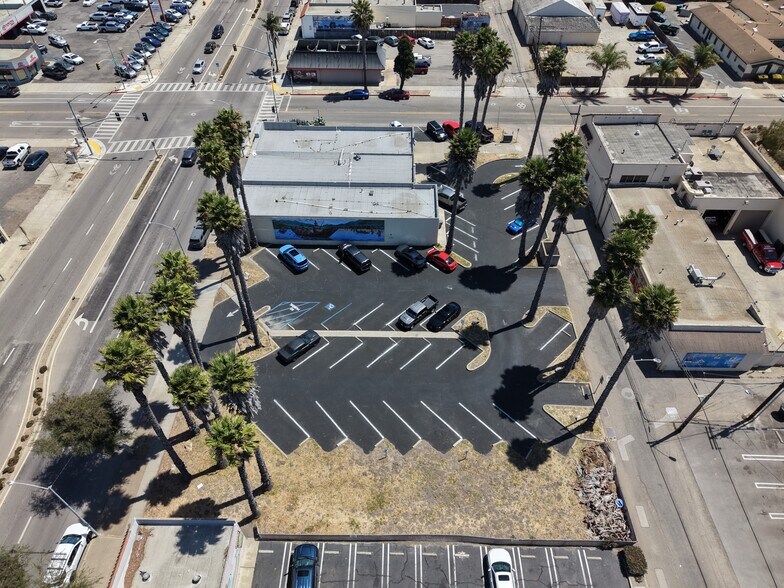 More Photos Of 108-124 E Ocean St, Lompoc Storefront Retail Office For Lease