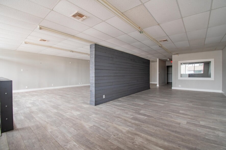 More Photos Of 6000-6064 Ingram Rd, San Antonio Unknown For Lease