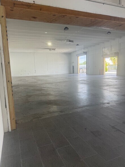 More Photos Of 5700 Georgia Ave, West Palm Beach Manufacturing For Lease