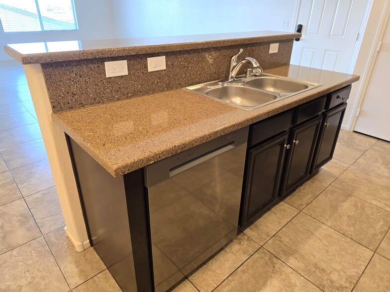 More Photos Of 4300 N Lamont St, Las Vegas Apartments For Sale