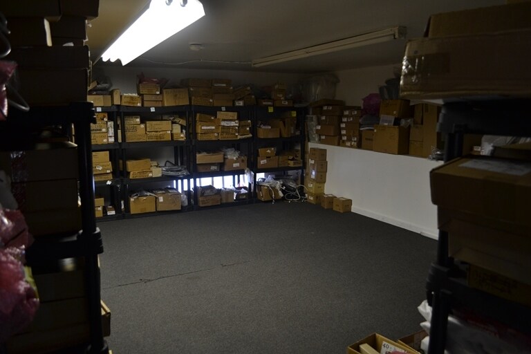 More Photos Of 400 E Edsall Blvd, Palisades Park Manufacturing For Lease