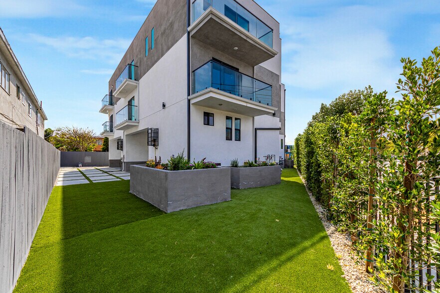 More Photos Of 1636 Longwood Ave, Los Angeles Apartments For Sale