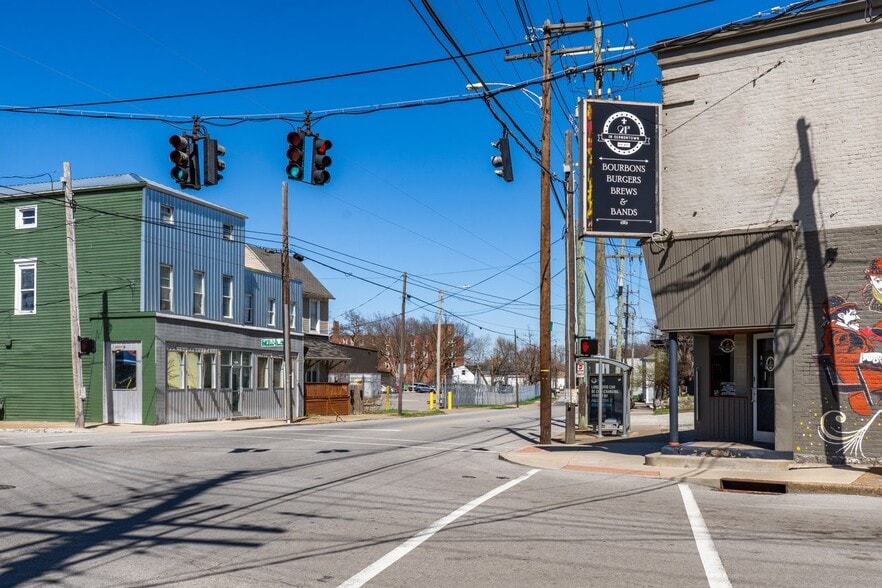 More Photos Of 1481 S Shelby St, Louisville Bar For Sale