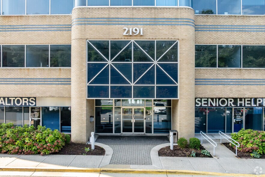 More Photos Of 2191 Defense Hwy, Crofton Medical For Lease